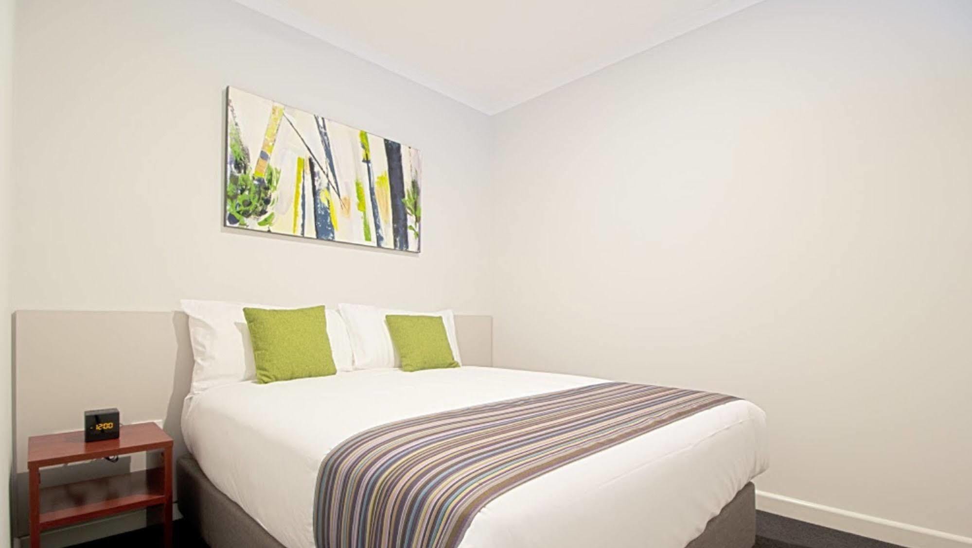 Hotel Abode Narrabundah Camberra Exterior foto