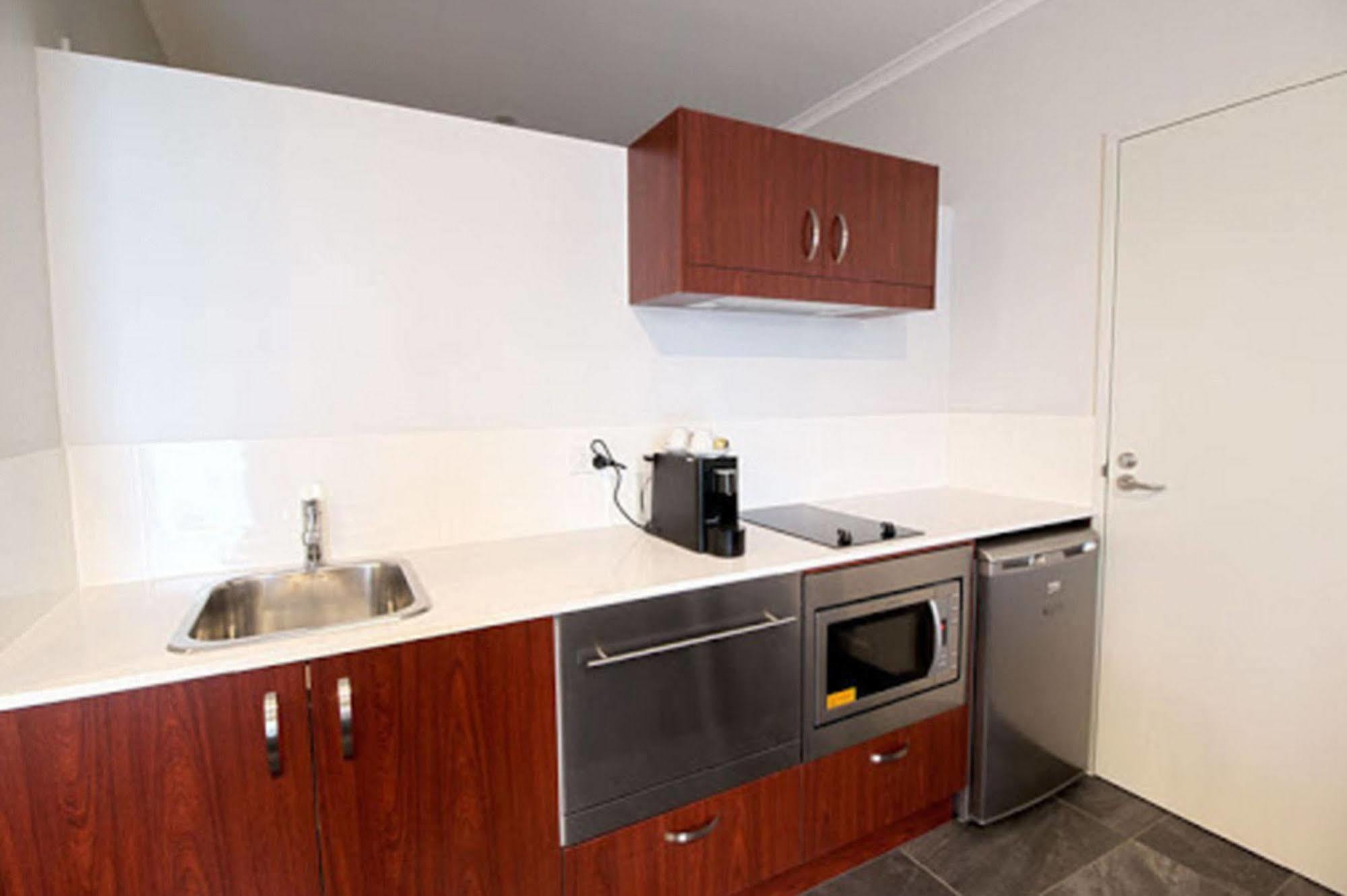 Hotel Abode Narrabundah Camberra Exterior foto