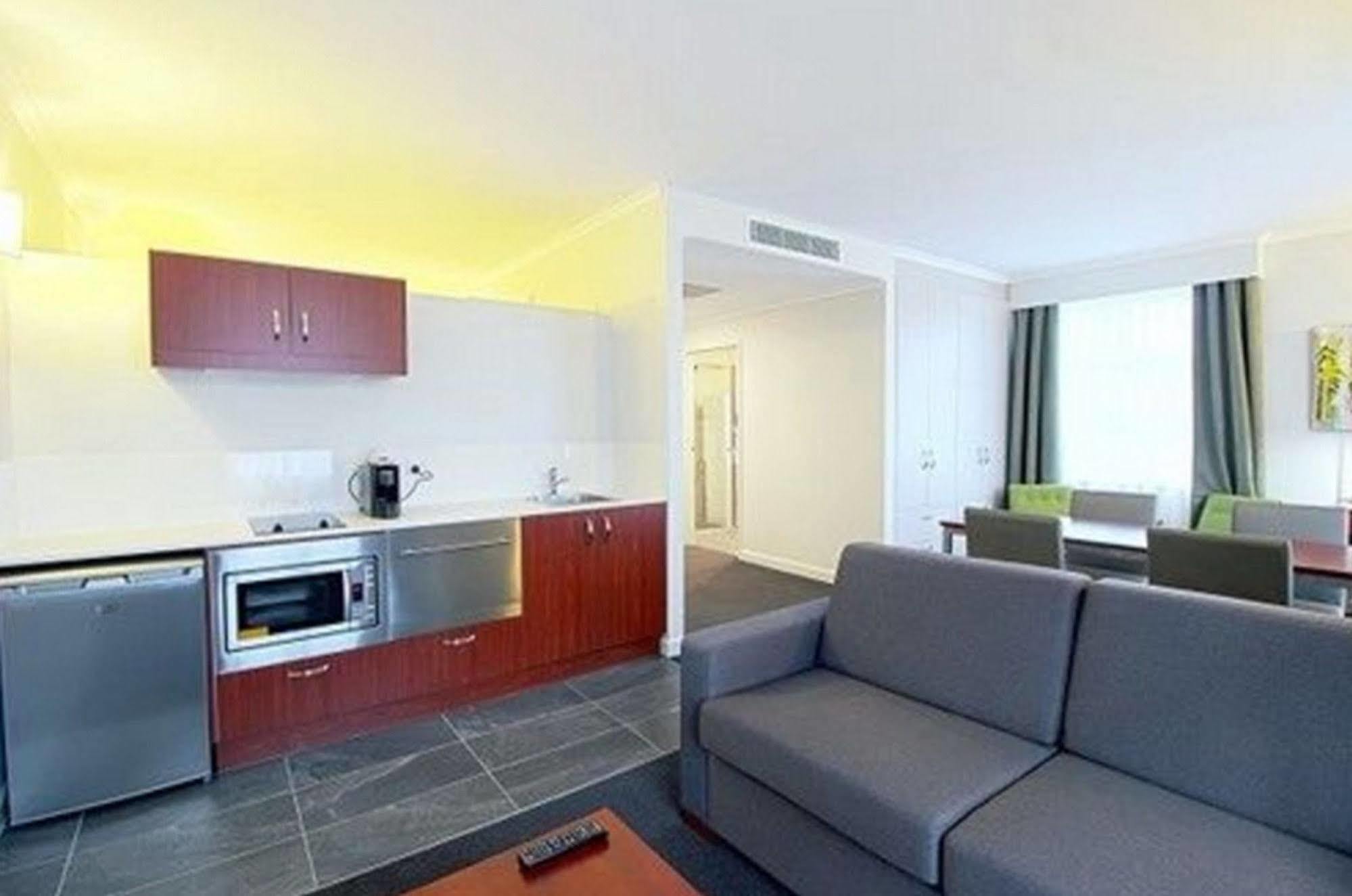 Hotel Abode Narrabundah Camberra Exterior foto